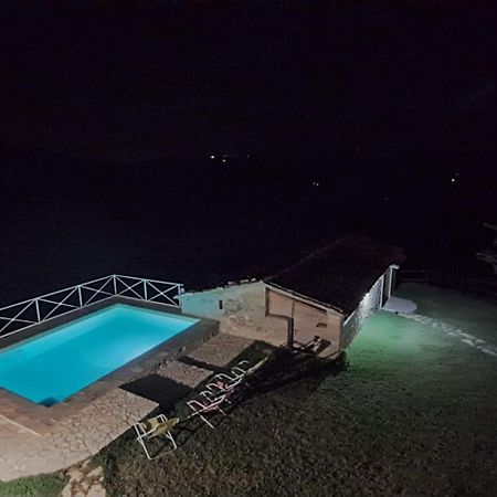 Casale Al Lago Con Piscina E Sauna Corbara  Dış mekan fotoğraf
