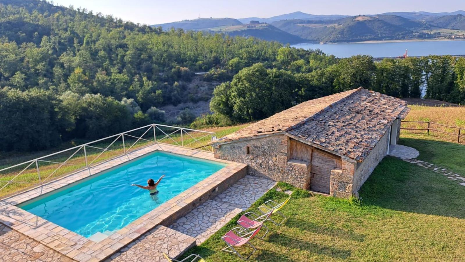 Casale Al Lago Con Piscina E Sauna Corbara  Dış mekan fotoğraf