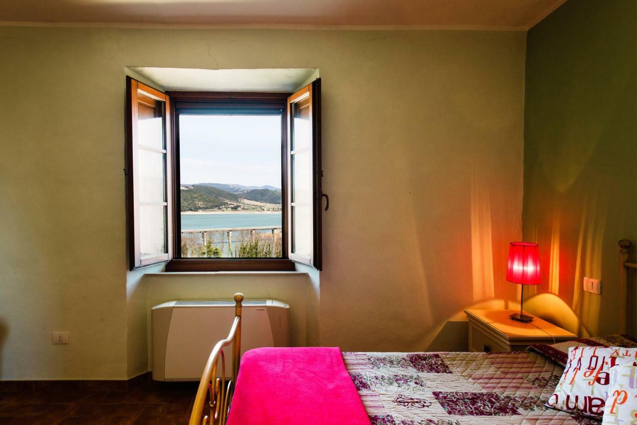 Casale Al Lago Con Piscina E Sauna Corbara  Dış mekan fotoğraf